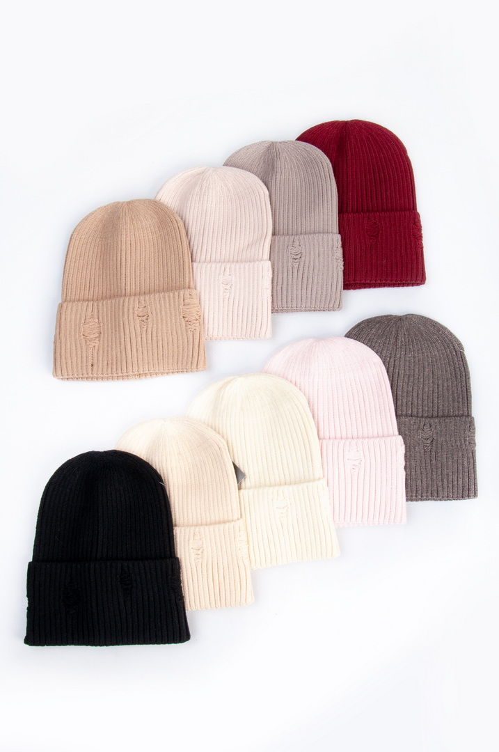 Шапка жіноча